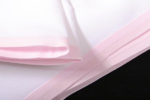 Linen Napkin – White / Pink Trim